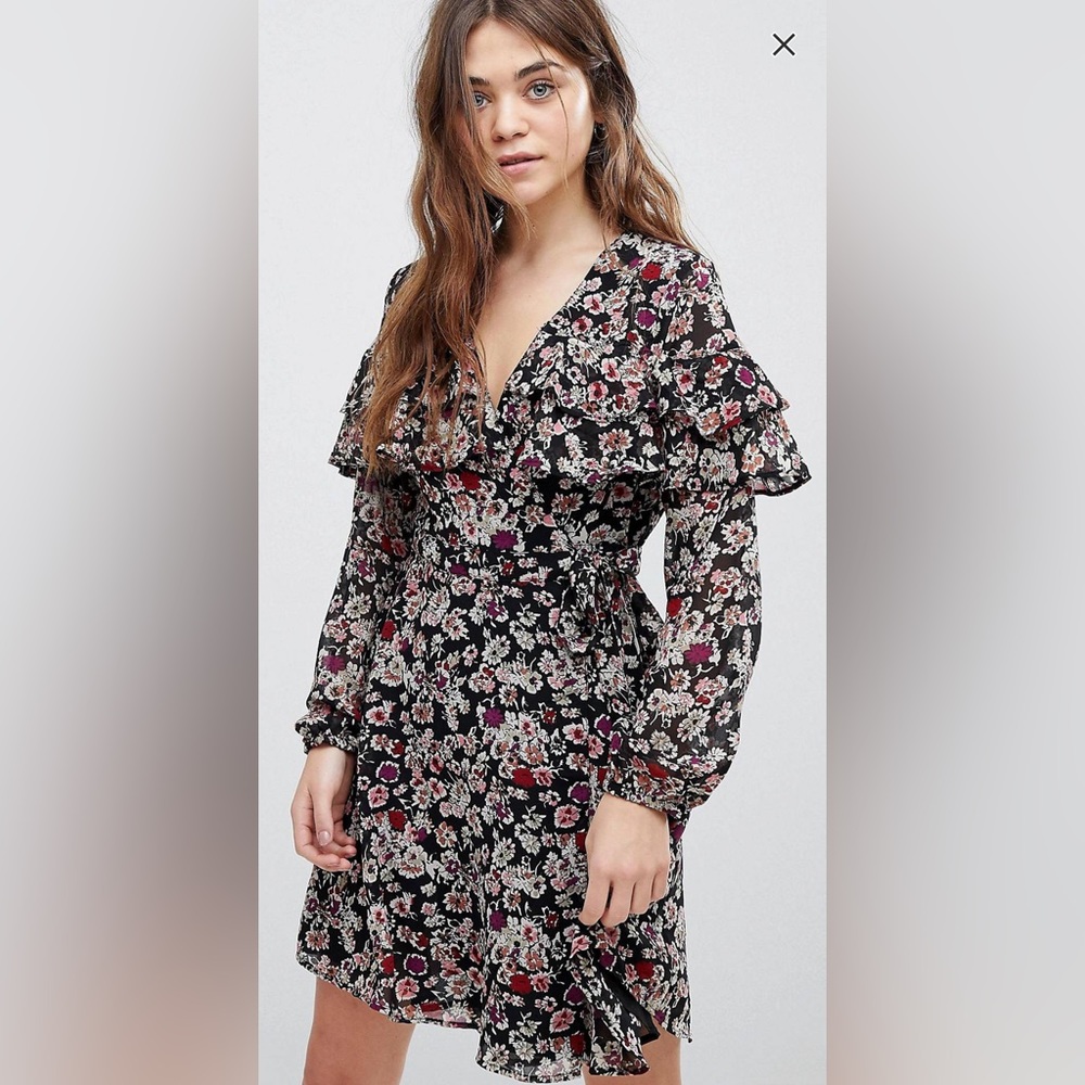 ASOS New Look Print Tier Sleeve Wrap Dress - Size 4 - Gently Worn